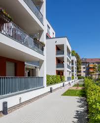 Die beschreibung finden sie im ersten bild ganz lieber gruß. Familienheim Freiburg Wohnlagen Freiburg Bruhl Komturstrasse 9 13 Rennweg 49 51
