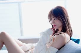 影片】出道前出鮑！河北彩花第二《未步奈奈》王道直球AV偶像FC2高價下馬！ | 點我一下