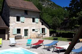 Gite Entre Vignes Et Montagne Comfortable House With Pool 3 Bedrooms For 8 Persons 2 Bathrooms Shower Wc Holiday Rental A Lhuis Clevacances Quality Mark