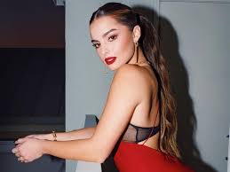 Addison rae easterling was born on october 6, 2000, in lafayette, louisiana. How To Recreate Addison Rae S High Gloss Pony American Salon