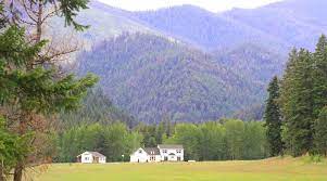 Adjacent to the sawmill fishing access, the blue ribbon rock creek, just steps away.pull on your waders and fish for cutthroats, rainbow, browns, and bull trout. The 10 Best Missoula Vacation Rentals Cabin Rentals With Photos Tripadvisor Cabins In Missoula Mt