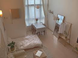 make my room ちいさな部屋作り on instagram 柔らかい雰囲気のお部屋 薄めの色の木材は お部屋の雰囲気を明るくしてくれますね stay eroom 小さな 部屋のインテリア インテリアデザイン インテリア 家具