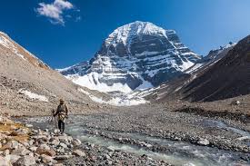 The Unsolved Mystery Of Mount Kailash 8 Facts About Mount Kailash Sacred Mountain Unsolved Mystery Places To Go