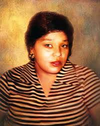 Ella Blackwell's Instagram, Twitter & Facebook