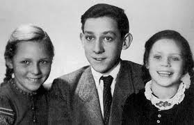 Sign up for deezer and listen to du, die wanne ist voll by dieter hallervorden and 73 million more tracks. Eine Flasche Pommes Bitte