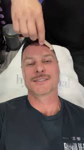Getting cool peel a quick, fairly painless lunchtime laser resurfacing  treatment. , Suitable for all skin types of people. , No social down time ,  Address textural improvement, pigmentation, pore ...