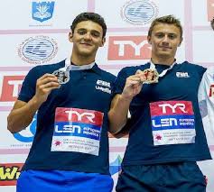 Nicolò martinenghi (born 1 august 1999) is an italian swimmer. Nicolo Martinenghi Tete Frog Twitter