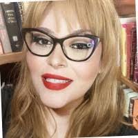 Jacqueline Hodges's Instagram, Twitter & Facebook