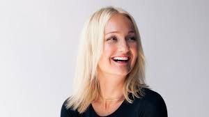 Mandy Fry: A Creative Visionary in Women's Fashion Leading Z SUPPLY's  Retail Clothing and Apparel to Growth and Refinement