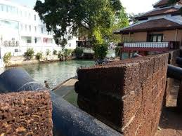Great facilities for the money, got bathtub n all amenities likely 5 star hotel, greats staff need to repaint the external of the hotel food need to be improved should add gym n. Malacca River Walk Melaka Malaysia Life