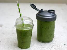 Green Smoothies Ou Smoothies Verts Les Recettes Traduites Et Quelques Conseils Pour Les Fruits Et Legumes Chez Requia Cuisine Et Confidences Smoothie Vert Aliments Alcalins Fruits Et Legumes
