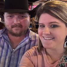 Do villagers need to live close to mines in Medieval Dynasty?