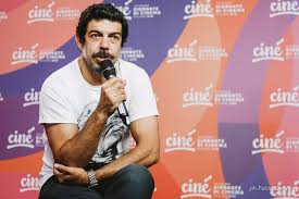 Official page di pierfrancesco favino. Moschettieri Del Re Intervista A Pierfrancesco Favino