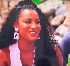 SOMEBODY TELL CONTESSA 2 FIRE HER HAI STYLIST PLEASE🙄