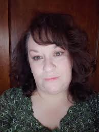 Do you thin Gallery paint and what product do you use?