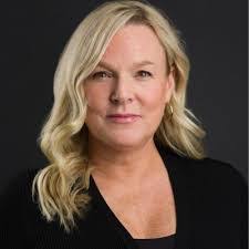 Dawn Calvert's Instagram, Twitter & Facebook