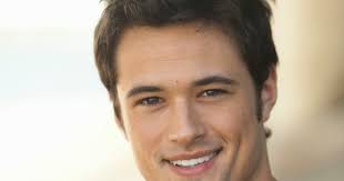 Caramelitos Varoniles Jr.: Matthew Atkinson