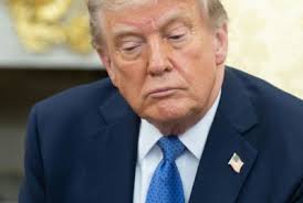 Elderly Man Suspected Of Drowning Found Facedown In Water, Wearing Snorkel  Mask In Hawaii