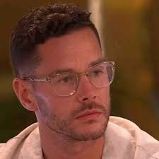 Scott Thomas reveals real reason he left Love Island and fans are torn