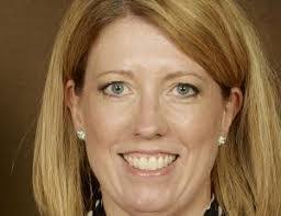 Gillian Squires's Instagram, Twitter & Facebook