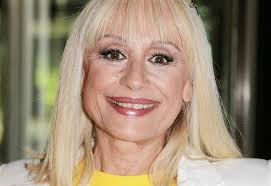 Raffaella carrà, 70 anni sempre sulla breccia. Carramba Raffaella Carra 70 Anni Di Franco Esposito Italia Chiama Italia