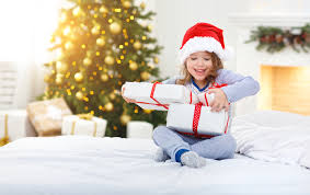 A good trick when you want to enjoy the christmas season is to keep everything simple especially your decorations. 10 Christmas Present Ideas For Girls Play Like Mum