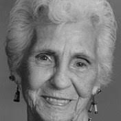 Carolyn Bazzell's Instagram, Twitter & Facebook