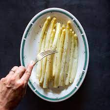 White Asparagus Recipe : How To Cook White Asparagus