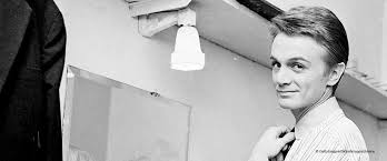 Combien rapporte le chanteur, 40 ans apr�s sa mort ? Le Jour Ou Claude Francois S Electrocute Betement