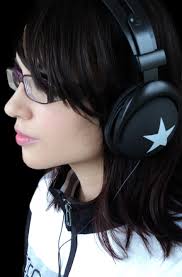 Fotos Gratis Musica Nina Mujer Cabello Perfil Hembra Joven Artilugio Oreja Peinado Pelo Largo Cabello Negro Cara Audio Auriculares Ojo Gafas Cabeza Gafas Sonar Organo Disfraz Escucha Escuchando Mp3 Pelo Castano