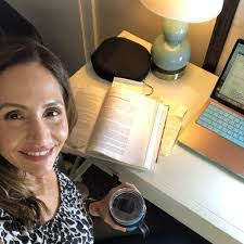 Heather Andrews's Instagram, Twitter & Facebook