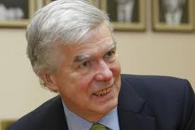 Роберт Купер: Дијалог Београда и Приштине биће настављен после избора у  Србији