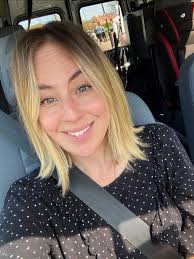 Grey's are starting to pop up. This is my nature color. Do you recommend  Highlights or full cover?