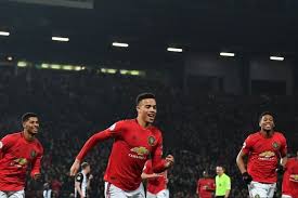 Bookmark halaman ini agar mudah bagi anda mengetahui jadwal update. Jadwal Siaran Langsung Liga Inggris Live Di Tvri Dan Mola Tv Halaman All Kompas Com
