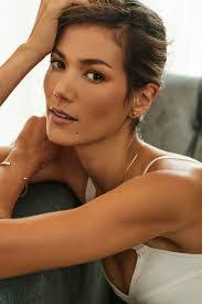 Anna Katsanis's Instagram, Twitter & Facebook