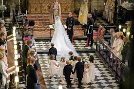 The term chapel is deceptive, as st george's is more like a cathedral in size. Meghan Kicks Up A Stink Dictatorial Bride Wanted Air Fresheners For Musty St George S Chapel Daily Mail Online