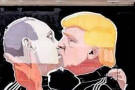 Donald Trump kisses Vladimir Putin on ...