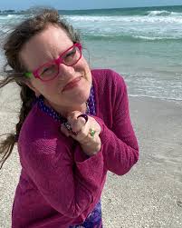 I've returned to the ocean with some of my dear family and loving this  place, dressed in Gudrun Sjödén's newest collection—adoring her “Iris”  woven pants in organic cotton and “Luisa” pink orchid