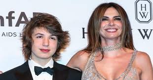 Maybe you would like to learn more about one of these? Namoro Entre O Filho Lucas E Justin Bieber Nao Agradaria Luciana Gimenez
