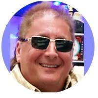 Eric Bahr's Instagram, Twitter & Facebook