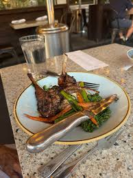 In and around Pleasant Hill Food & Drinks