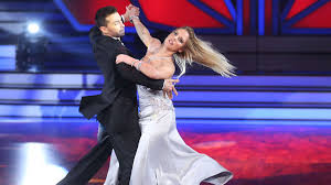 Tvnow.de(@tvnow.de), purelei(@purelei), knossi 🤴(@knossi.total), 🤍for the cutest twins🤍(@teamcheycheyxvally), rebecca mir(@rebeccamir). Let S Dance 4 Liveshow Contemporary Zauber Von Cheyenne Pahde Und Andrzej Cibis Cr3w Co