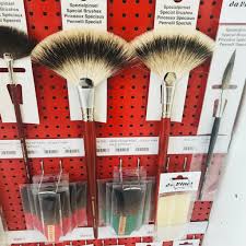 This reusable paint brush line can be used for both water and oil based paints. Davinci Defet On Twitter Da Vinci Badger Fan Blender Series 408 The Key For Perfect Fax Finishes Is The Badger Blender The Slightly Wavy Character Of The Badger Hair Favours The Most Gentle Resistence