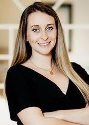 Stephanie Hackley's Instagram, Twitter & Facebook