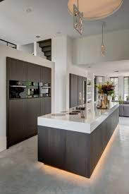 Rmr Interieurbouw Puur Luxe Keuken Inspiratie Http Amzn To 2kevow4 Http Amzn To 2tms Cuisine Moderne Interieur Moderne De Cuisine Cuisine Contemporaine