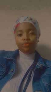 anyone have a chonk who sits like this?