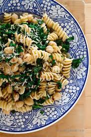 Tuscan Kale And Chickpea Pasta Chickpea Pasta Vegetarian Recipes Kale Pasta