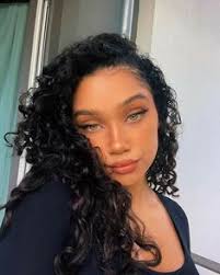 Danielle Hinds (daniellehinds34)