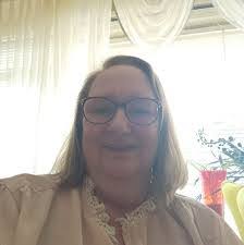 Candy Mueller's Instagram, Twitter & Facebook