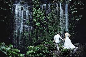 Gambar alam romantis download now gambar alam menanam daun bunga ber. 15 Dramatic Pre Wedding Photoshoot Locations In Indonesia
